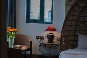 Aaron Boutique Hotel