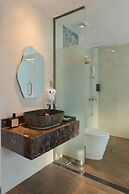 Aaron Boutique Hotel