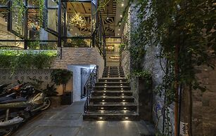 Aaron Boutique Hotel