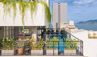 Aaron Boutique Hotel