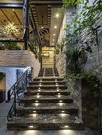 Aaron Boutique Hotel