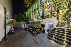 Aaron Boutique Hotel