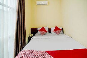 Super OYO 90565 Wesly House