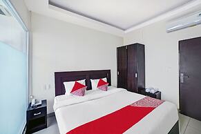 Super OYO 90565 Wesly House