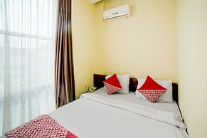 Super OYO 90565 Wesly House