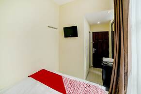 Super OYO 90565 Wesly House