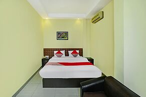 Super OYO 90565 Wesly House