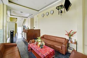 Super OYO 90565 Wesly House