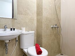 Elegant Studio At Transpark Cibubur Apartment Near Shopping Mall