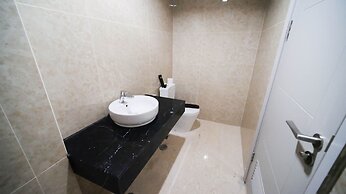 Nice 3Br Connected To Mall At Grand Sungkono Lagoon Apartment