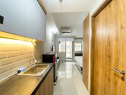 Minimalist Studio Room Gateway Park Lrt City Bekasi Apartment