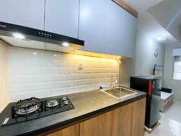 Minimalist Studio Room Gateway Park Lrt City Bekasi Apartment