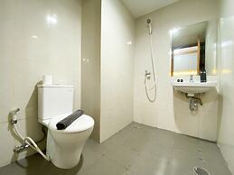 Homey And Cozy Stay Studio Gateway Park Lrt City Bekasi Apartment