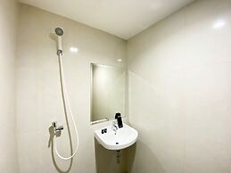 Homey And Cozy Stay Studio Gateway Park Lrt City Bekasi Apartment