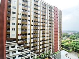Homey And Cozy Stay Studio Gateway Park Lrt City Bekasi Apartment