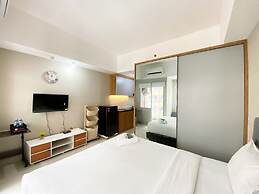 Homey And Cozy Stay Studio Gateway Park Lrt City Bekasi Apartment