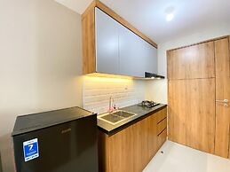 Homey And Cozy Stay Studio Gateway Park Lrt City Bekasi Apartment