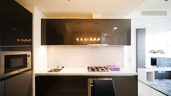 Private Access And Luxurious 2Br Apartment At The Galaxy Residences