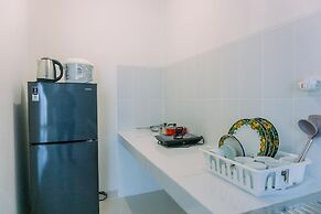 Modern Look And Spacious 1Br At Neo Soho Apartment