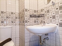 Luxurious Studio At De Prima Apartment