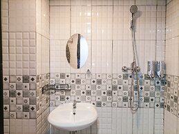 Luxurious Studio At De Prima Apartment