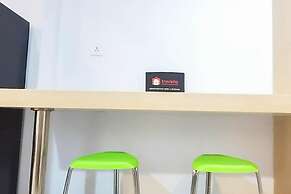 Comfort Studio At De Prima Apartment