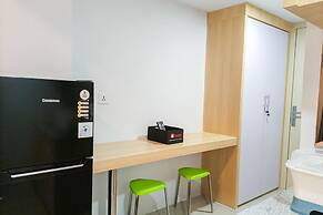 Comfort Studio At De Prima Apartment