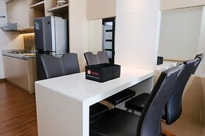 Homey And Cozy 2Br Apartment At Tamansari La Grande