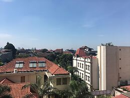 Homey 2Br At Majesty Apartment