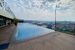 Cozy Studio Apartment At 21St Floor Warhol (W/R) Residences
