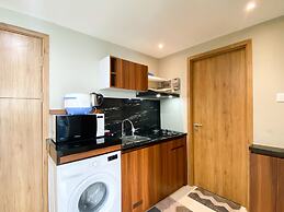 Comfort 1Br At Gateway Park Lrt City Bekasi Apartment