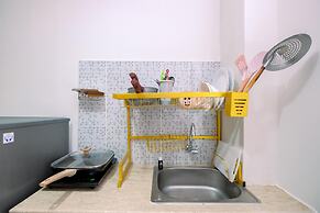 Simple And Cozy Stay 1Br At Evenciio Margonda Apartment