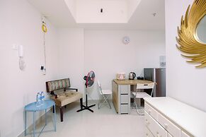 Simple And Cozy Stay 1Br At Evenciio Margonda Apartment