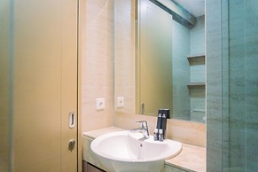 Comfort And Nice 2Br At Gold Coast Apartment