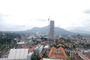 Minimalist Studio at Harvard Jatinangor Apartment