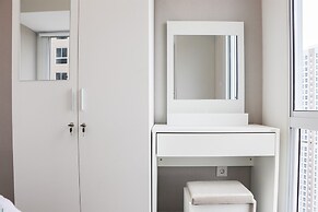 Homey And Cozy Style 2Br Apartment Tokyo Riverside Pik 2