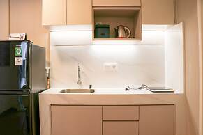 Homey And Cozy Style 2Br Apartment Tokyo Riverside Pik 2