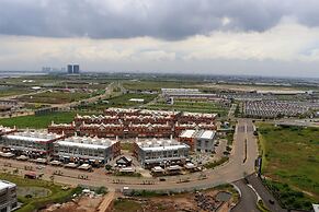 Homey And Cozy Style 2Br Apartment Tokyo Riverside Pik 2