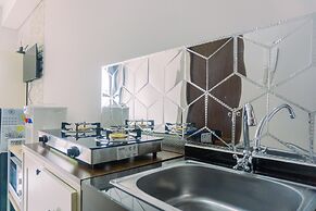 Modern Look And Comfortable Studio Transpark Bintaro Apartment
