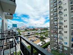 Warm And Restful Studio Room Sunter Park View Apartment