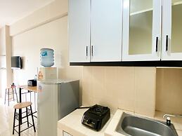 Warm And Restful Studio Room Sunter Park View Apartment