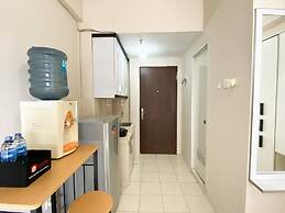 Warm And Restful Studio Room Sunter Park View Apartment