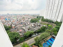 Modern Look And Restful 2Br Bassura City Apartment Near Mall