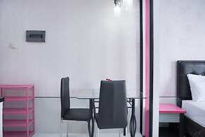 Cozy Stay Studio At Mangga Dua Apartment