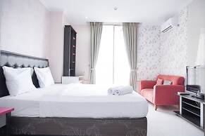 Cozy Stay Studio At Mangga Dua Apartment