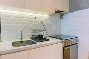 Spacious And Homey 2Br At Tree Park City Cikokol Apartment