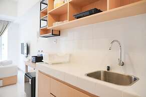 Warm And Simply Studio At Tokyo Riverside Pik 2 Apartment