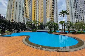 Spacious And Homey 3Br At Springlake Summarecon Bekasi Apartment