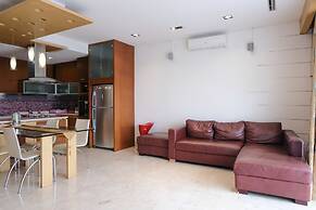 Spacious 3Br At Dago Butik Apartment