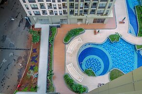 Best Deal And Comfortable Studio At Transpark Cibubur Apartment Near M